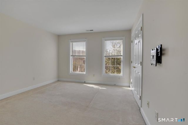 25 Fenwick Drive, Avon, CT 06001