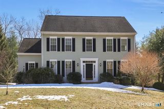 25 Fenwick Drive, Avon, CT 06001