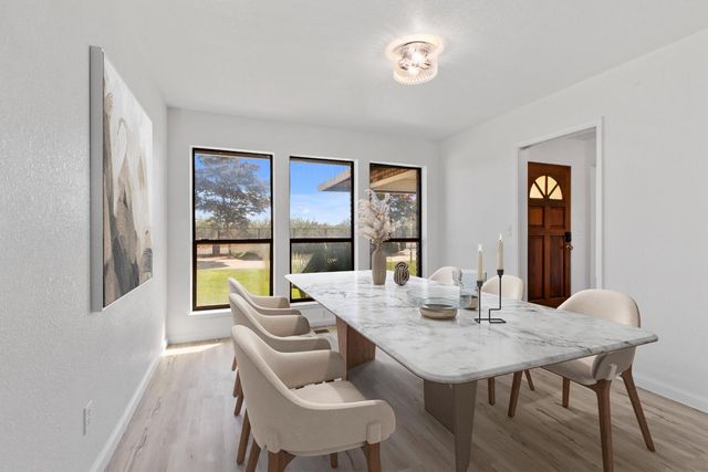 10680 Cleveland Ave, Oakdale, CA 95361