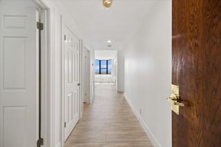 651 Bering Drive 903, Houston, TX 77057