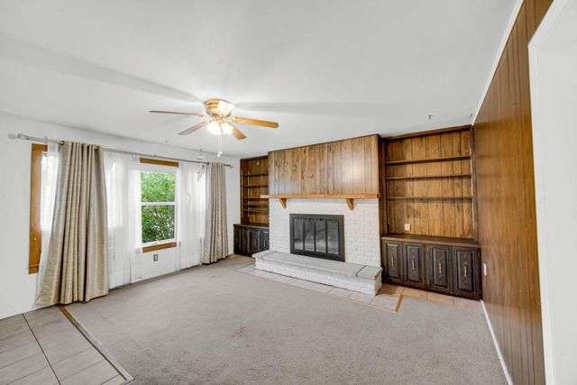 746 Imperial Road, Valparaiso, IN 46385