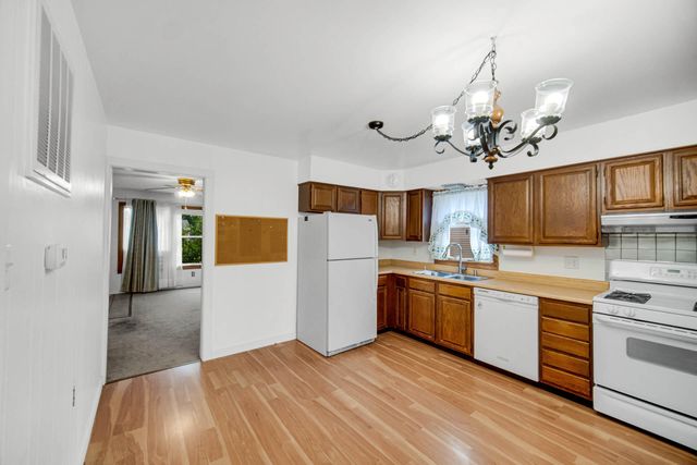 746 Imperial Road, Valparaiso, IN 46385