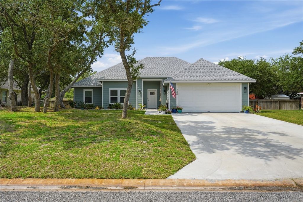 108 S Sierra Woods, Rockport, TX 78382 — exterior