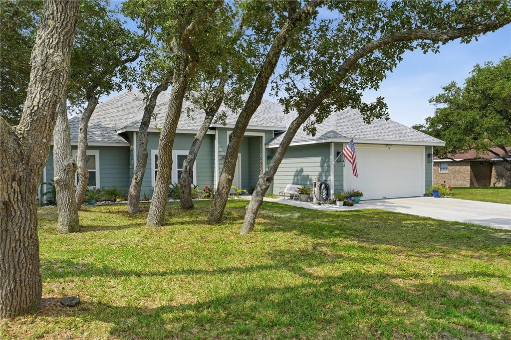 108 S Sierra Woods, Rockport, TX 78382 — photo 3
