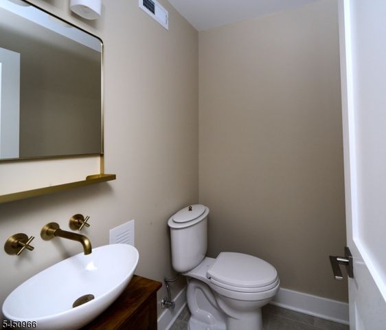 30 N Franklin St, Lambertville City, NJ 08530