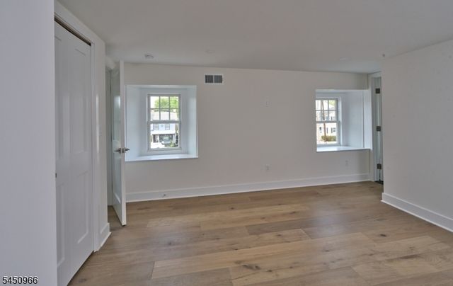 30 N Franklin St, Lambertville City, NJ 08530