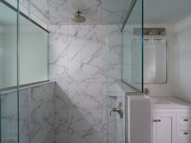 30 N Franklin St, Lambertville City, NJ 08530