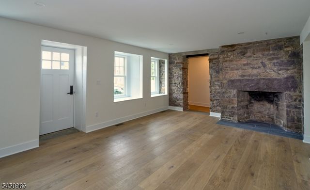 30 N Franklin St, Lambertville City, NJ 08530