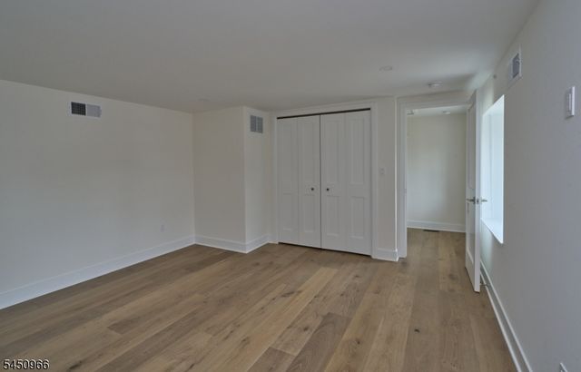 30 N Franklin St, Lambertville City, NJ 08530