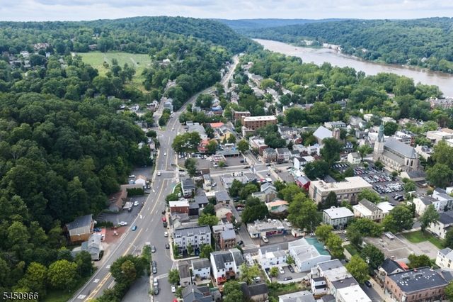 30 N Franklin St, Lambertville City, NJ 08530
