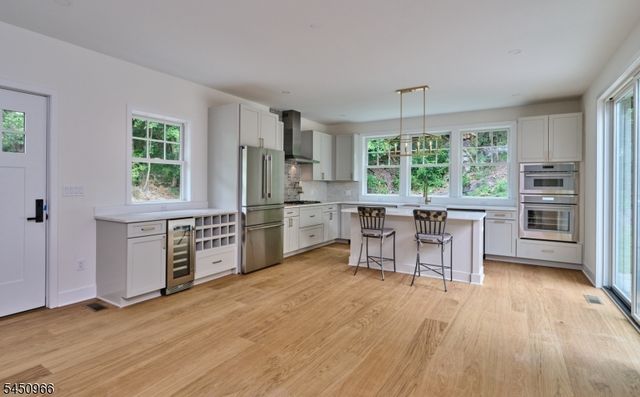30 N Franklin St, Lambertville City, NJ 08530