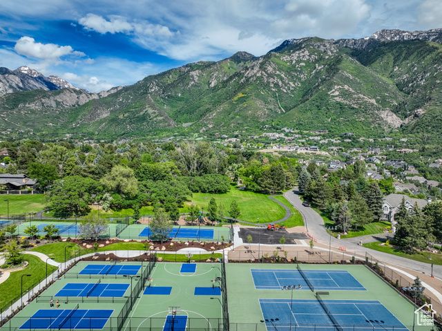 18 SNOW FOREST LN, Sandy, UT 84092