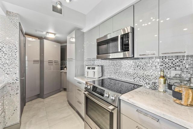 347 N New River Drive 1401, Fort Lauderdale, FL 33301