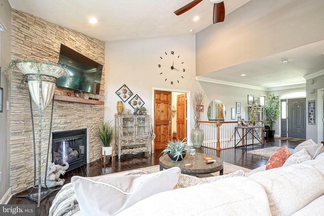 411 WINTERBERRY LN, Hammonton, NJ 08037