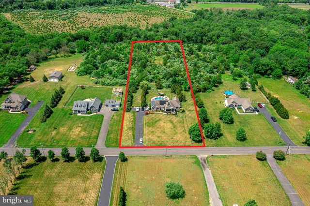 411 WINTERBERRY LN, Hammonton, NJ 08037