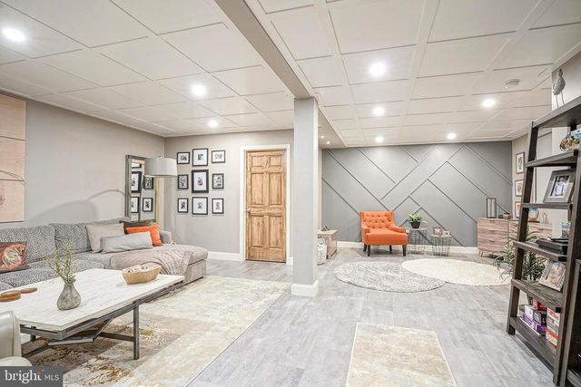 411 WINTERBERRY LN, Hammonton, NJ 08037