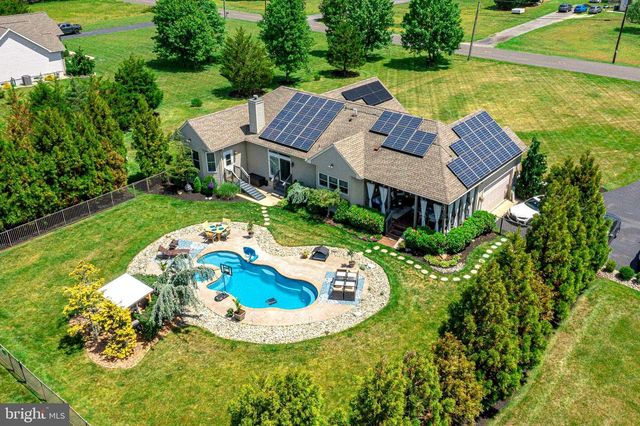 411 WINTERBERRY LN, Hammonton, NJ 08037