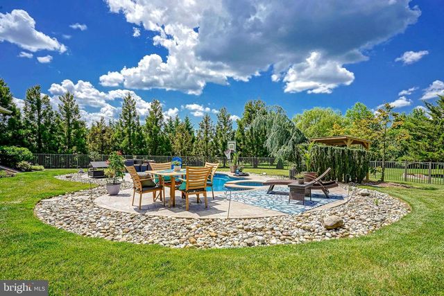 411 WINTERBERRY LN, Hammonton, NJ 08037