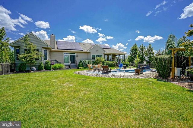 411 WINTERBERRY LN, Hammonton, NJ 08037