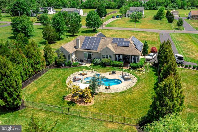 411 WINTERBERRY LN, Hammonton, NJ 08037