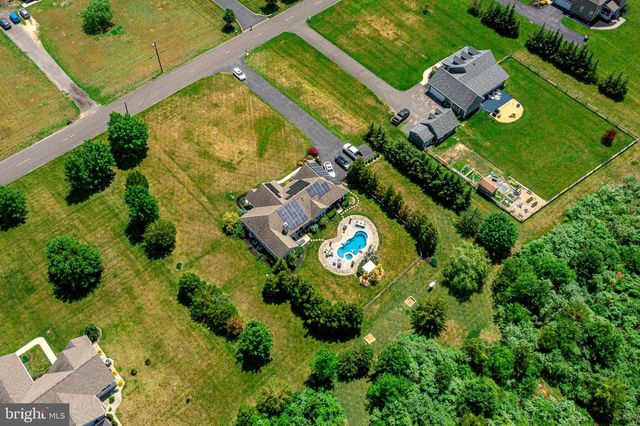 411 WINTERBERRY LN, Hammonton, NJ 08037