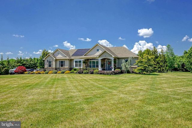 411 WINTERBERRY LN, Hammonton, NJ 08037