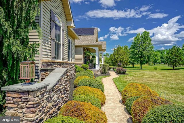 411 WINTERBERRY LN, Hammonton, NJ 08037