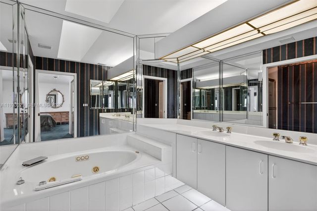 9764 Malvern Dr, Tamarac, FL 33321