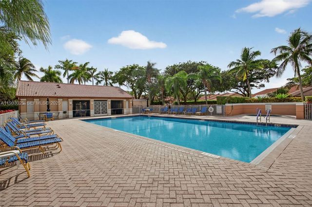 9764 Malvern Dr, Tamarac, FL 33321