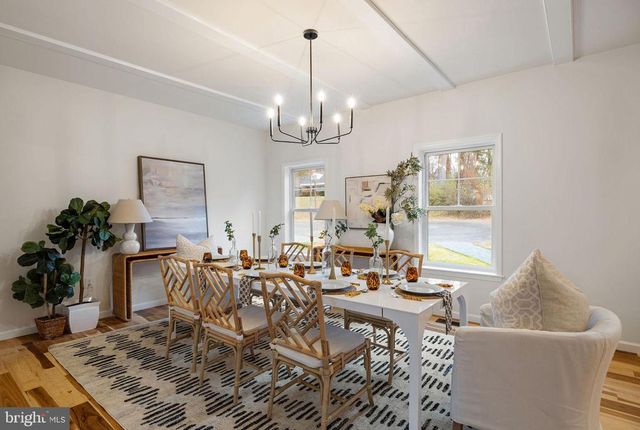 104 E HAVEN CT, Charlottesville, VA 22911