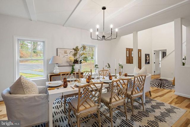 104 E HAVEN CT, Charlottesville, VA 22911