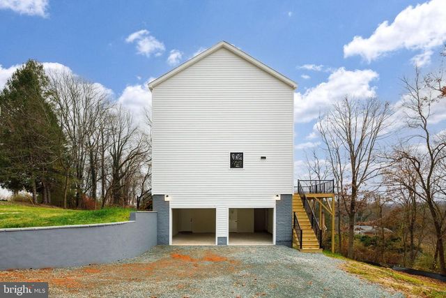 104 E HAVEN CT, Charlottesville, VA 22911