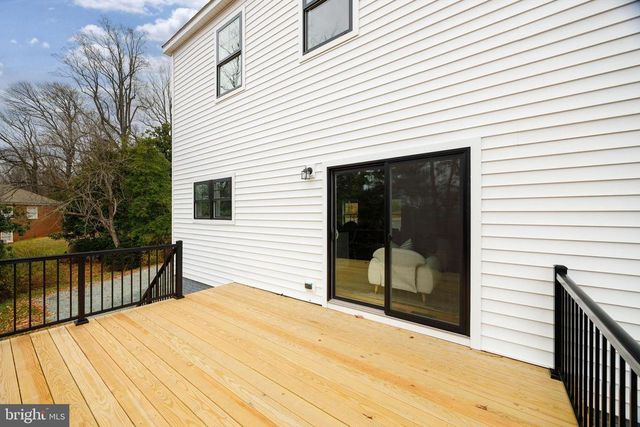 104 E HAVEN CT, Charlottesville, VA 22911