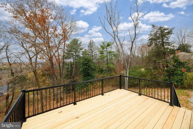 104 E HAVEN CT, Charlottesville, VA 22911