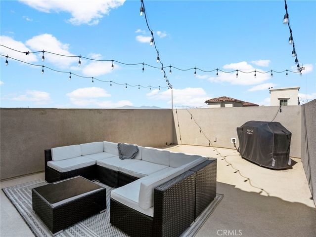 633 S Motif, Anaheim, CA 92805