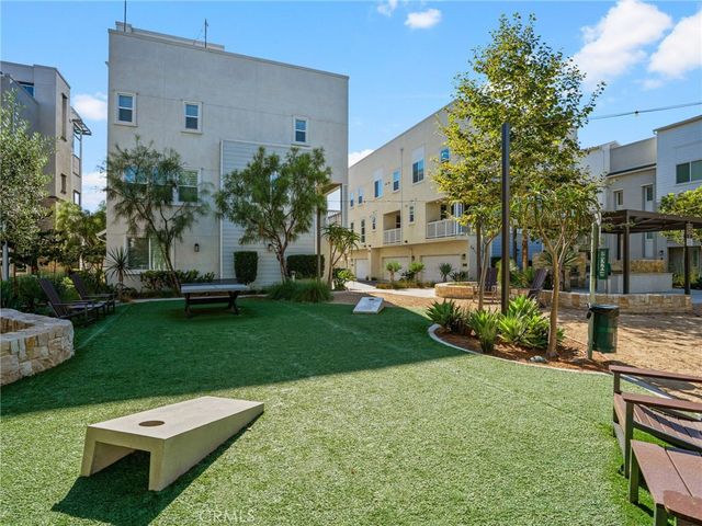 633 S Motif, Anaheim, CA 92805