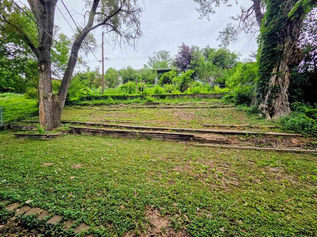 8462 grand Avenue, Omaha, NE 68134