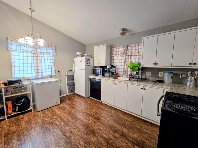 8462 grand Avenue, Omaha, NE 68134