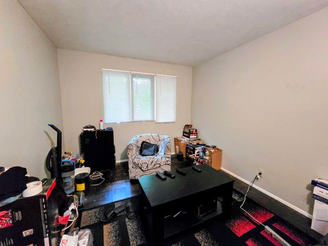 8462 grand Avenue, Omaha, NE 68134