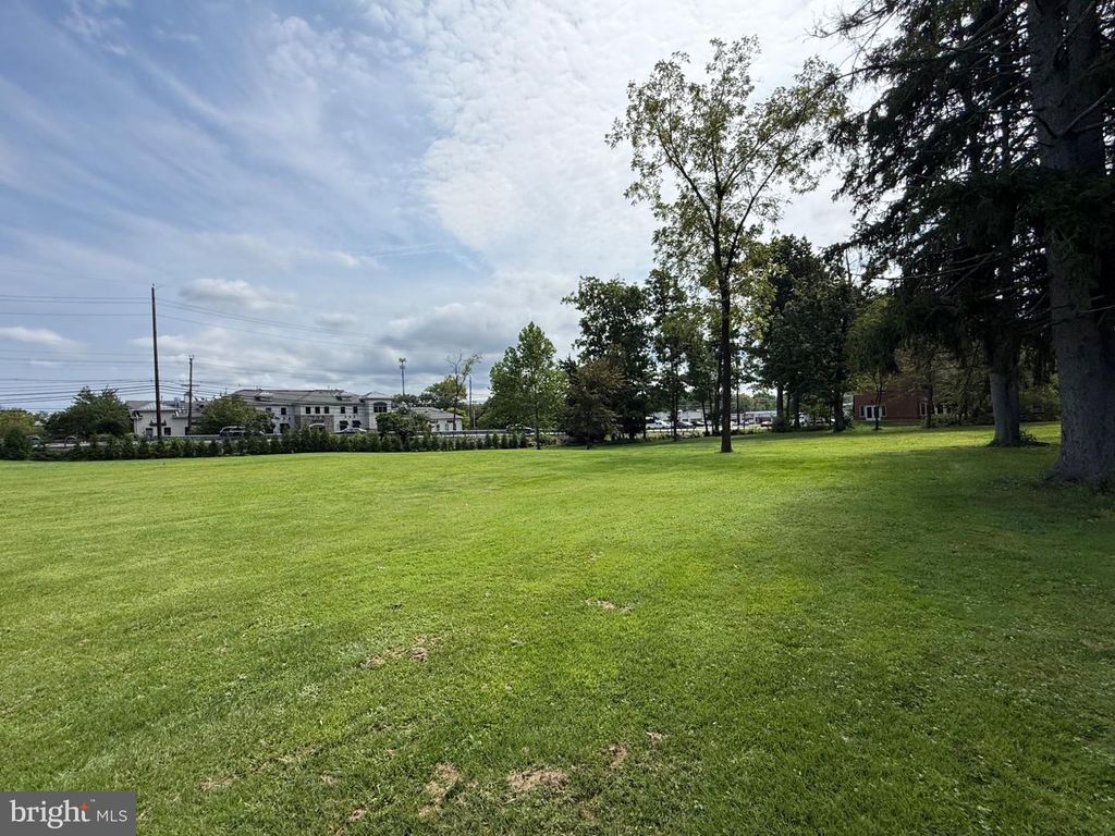 150 WEST FRANKLIN AV W FRANKLIN AVE, PENNINGTON, NJ 08534 — photo 5