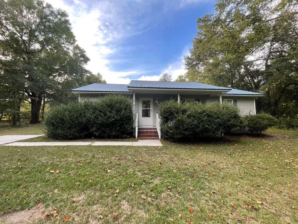 141 Lakewood Drive, Orangeburg, SC 29118