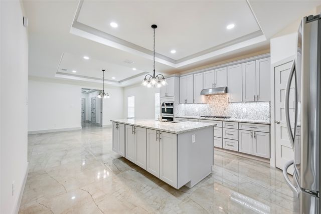 1102 Fort Worth St Street, Grand Prairie, TX 75050