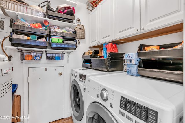 233 Paddington Court 8-3, Manalapan, NJ 07726