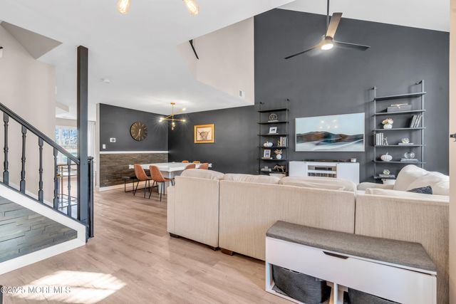 233 Paddington Court 8-3, Manalapan, NJ 07726