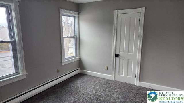 26 East Walnut Street, Nazareth Boro, PA 18064