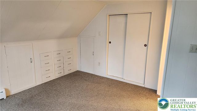 26 East Walnut Street, Nazareth Boro, PA 18064