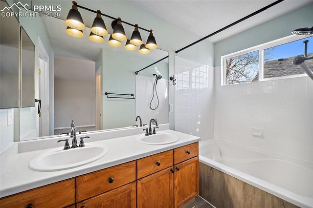 855 Dawn Break Loop, Colorado Springs, CO 80910