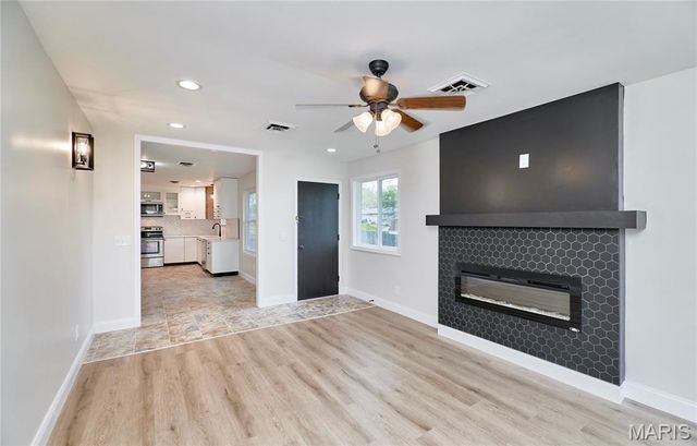 1329 S Wheaton Drive, St Charles, MO 63301