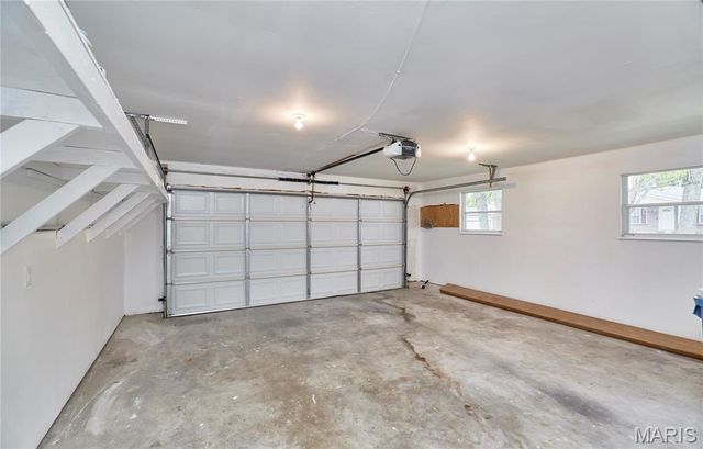 1329 S Wheaton Drive, St Charles, MO 63301