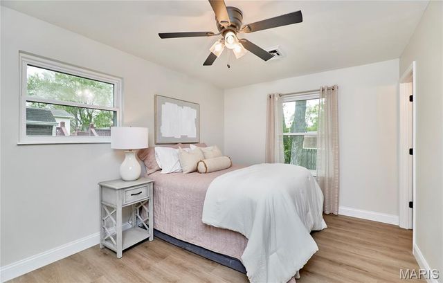 1329 S Wheaton Drive, St Charles, MO 63301